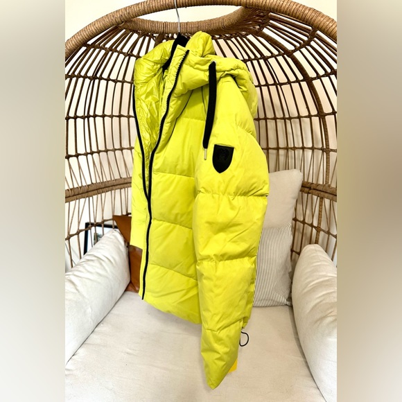 Vince Camuto - Women’s Ski/Snow Puffer Jacket - Picture 2 of 4